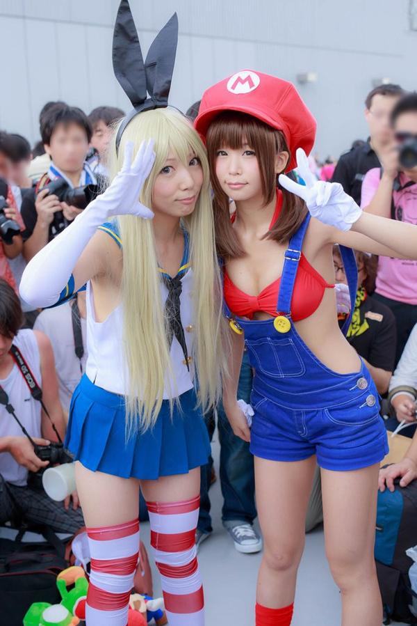 【露出系コスプレイヤー】顔と肌の面積がナイスなエロコスプレイヤー画像！